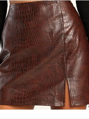 Lulu's Chocolate Brown Croc-Embossed Mini Skirt with Front Slit